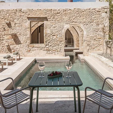Corte Interna, Free Heated Pool Villa Kalivianí