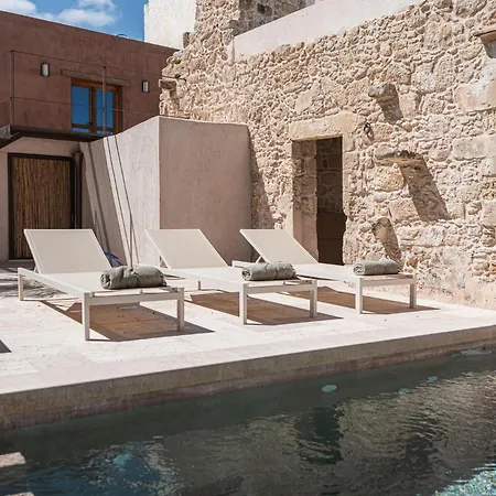 Villa Corte Interna, Free Heated Pool Kalivianí